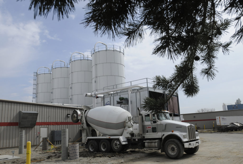 Berry Plastics’ production exceeding plans for growth News, Sports